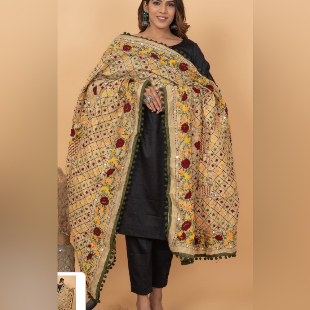 Shawl Green Pom Pom long Duppatta Raw Silk handmade mirror and thread scarf long - Picture 5 of 8